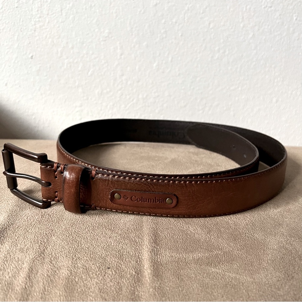Columbia leather belt